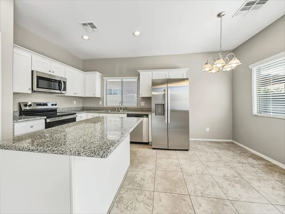 1606 S 79th Ln – photo 3