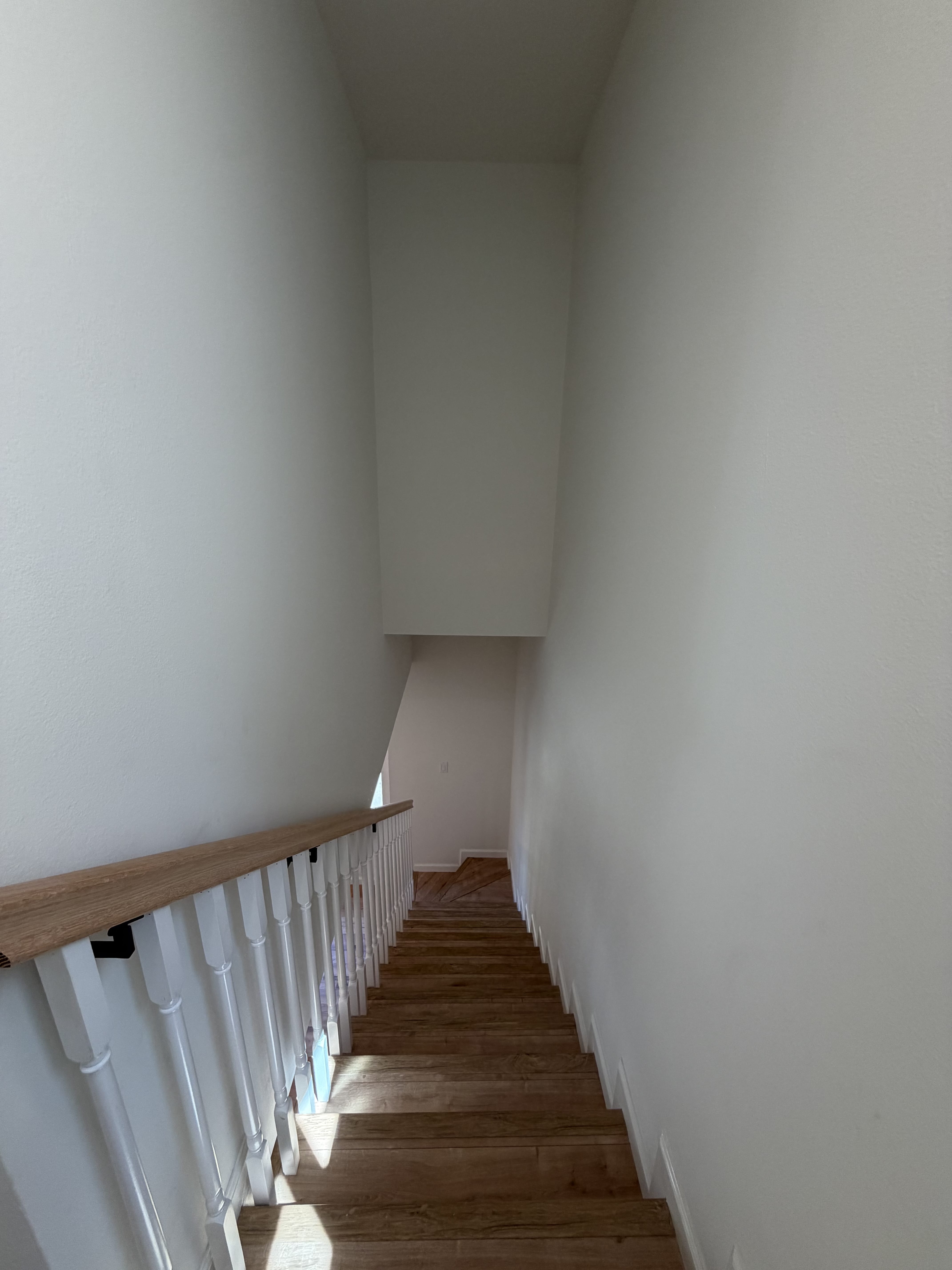 8535 Lookout Mountain Ave – photo 4