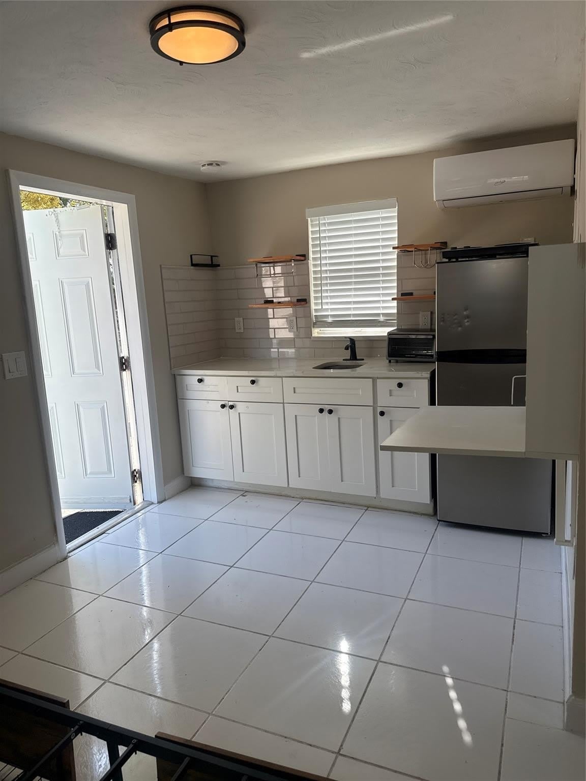 299 SE 12th Avenue – photo 2