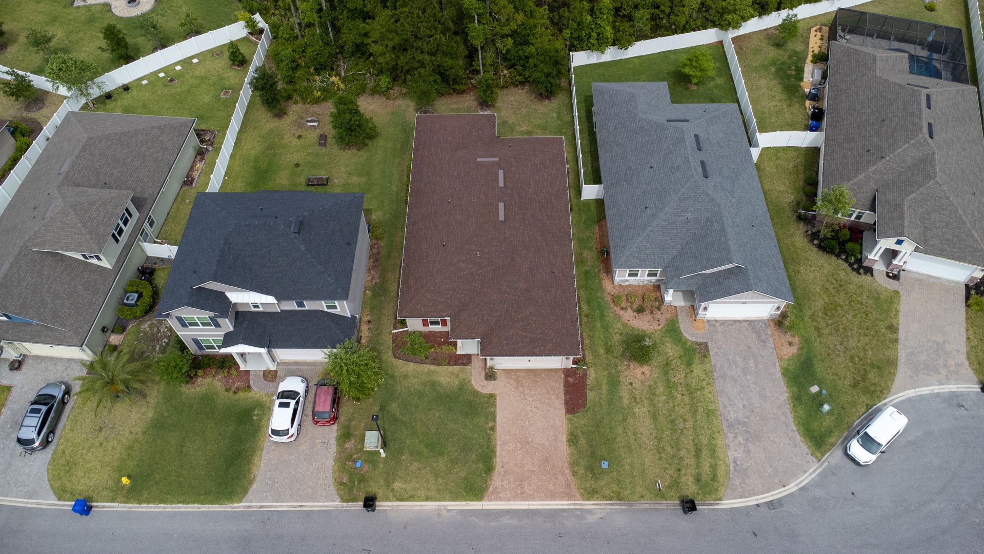 3/2 Treaty Oaks Home for Rent – photo 3