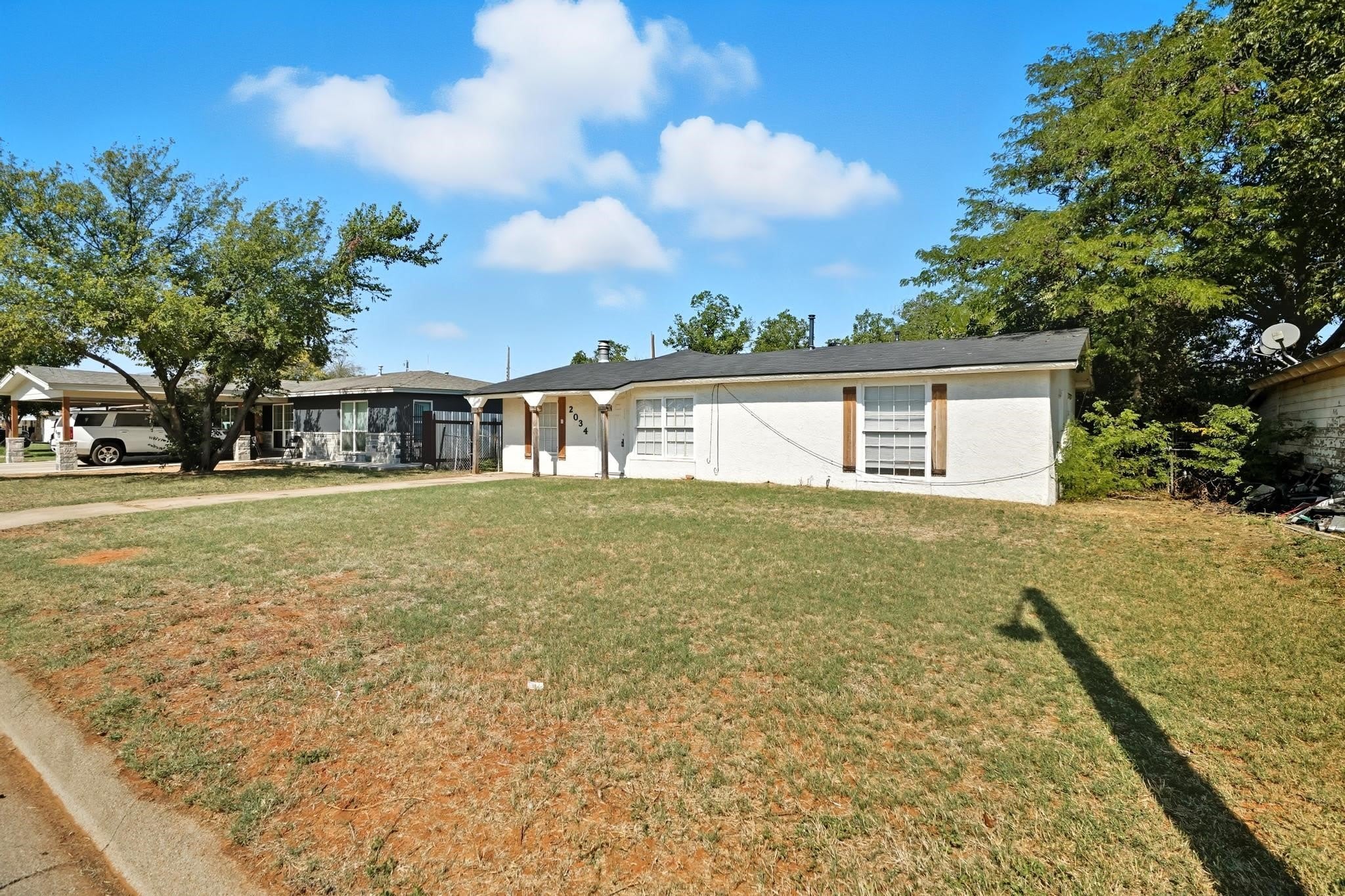 2034 Collins Avenue – photo 2