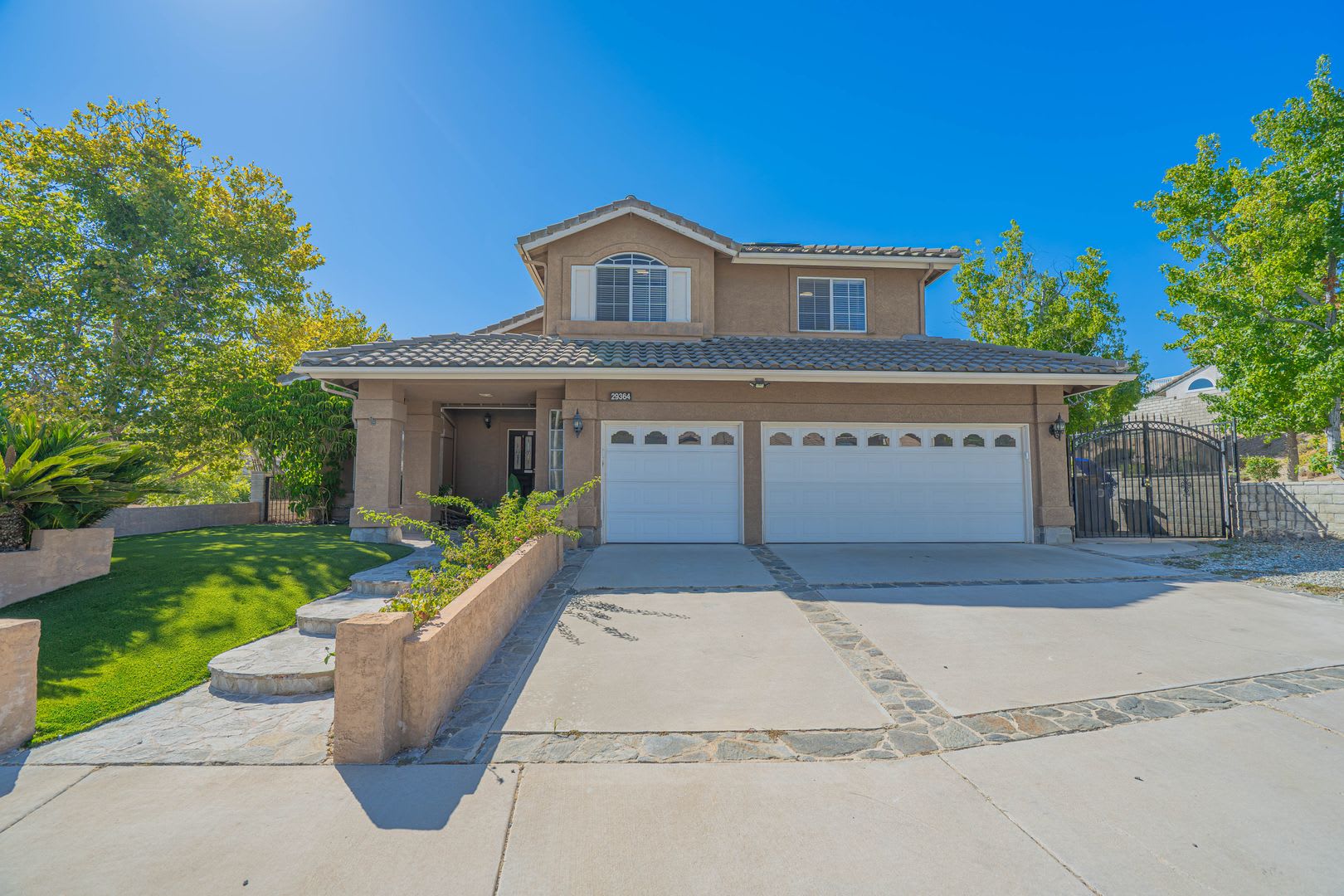 Stunning 5-Bedroom Pool Home with RV Parking and Solar in Canyon Country! – photo 1