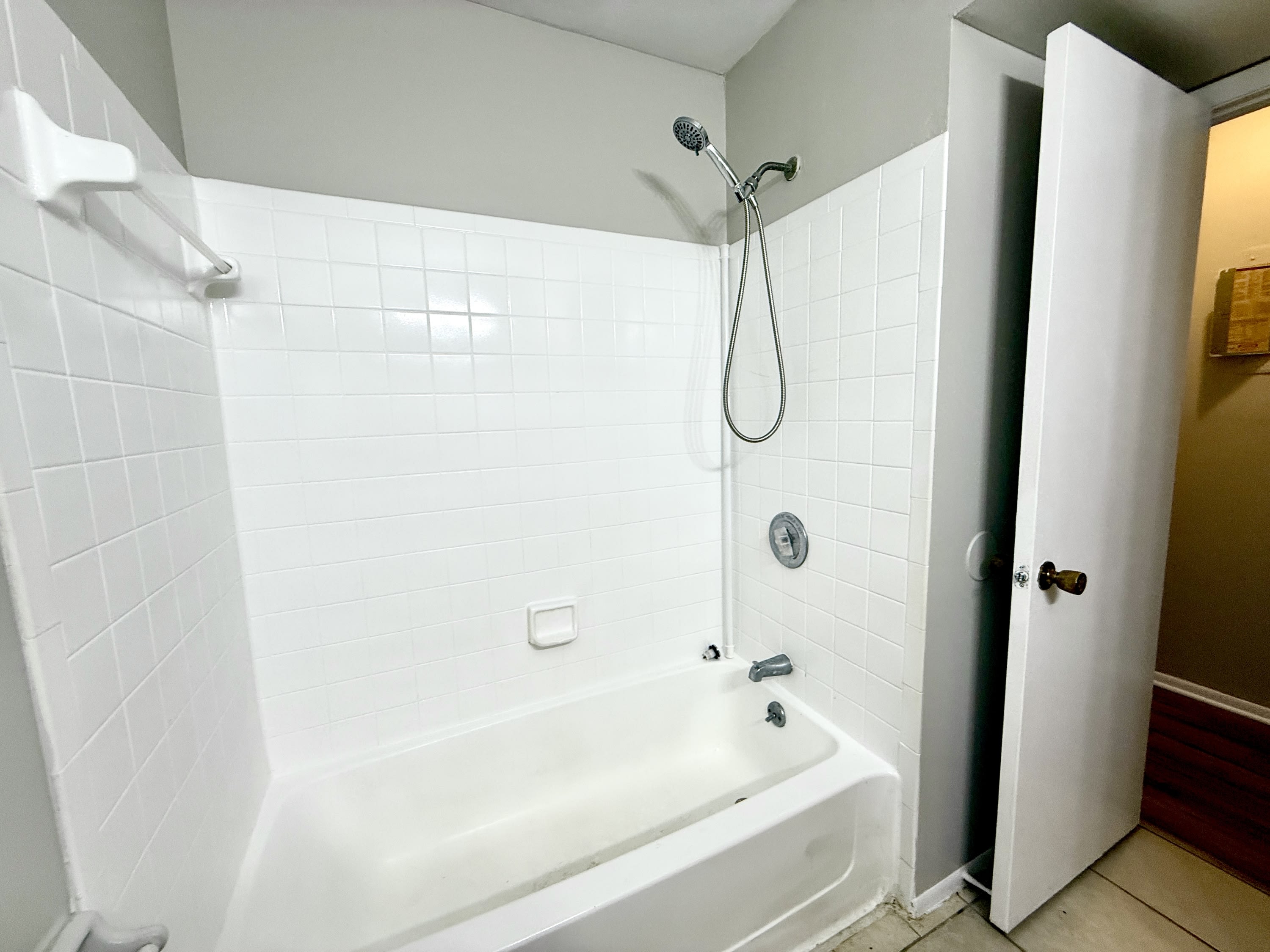 644 Kenwick Circle – photo 3