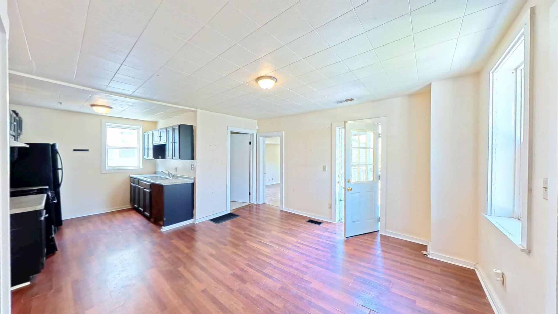 4 Bed Farmhouse Minutes From Uvm Campus 30 Chase St – photo 2