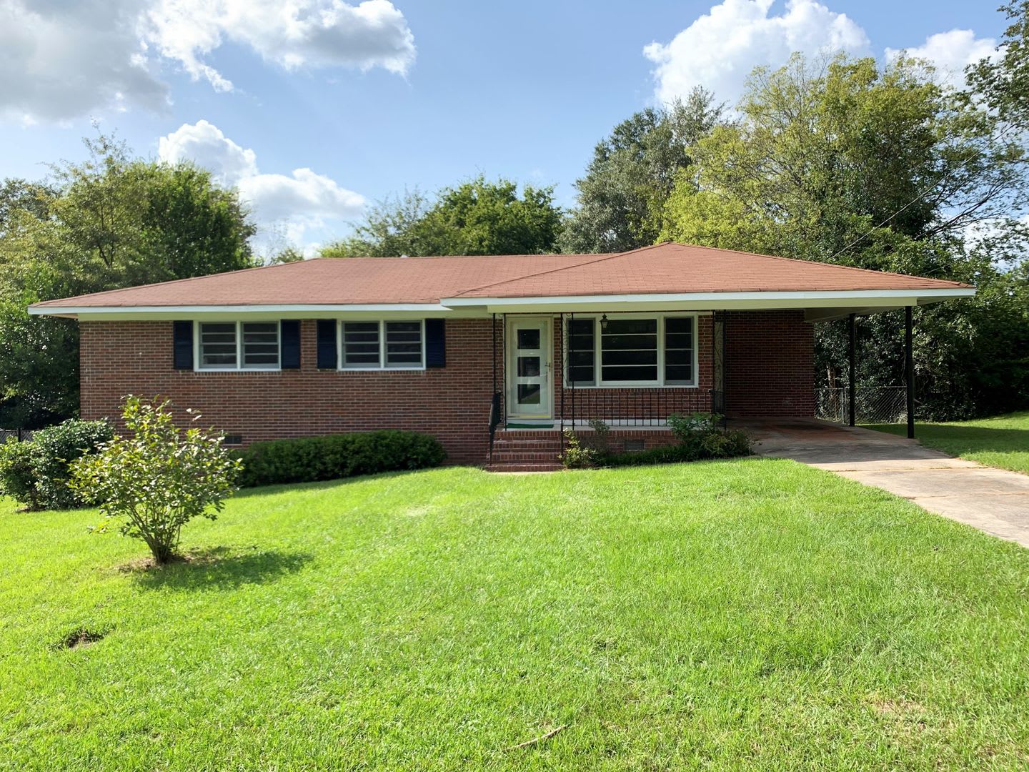 Super Cute All Brick Home in East Macon – photo 1