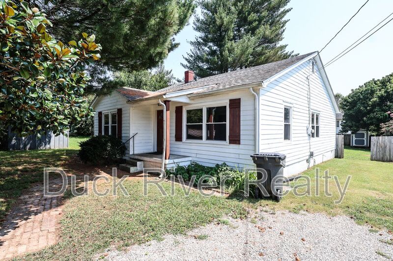 406 Fleming St – photo 2