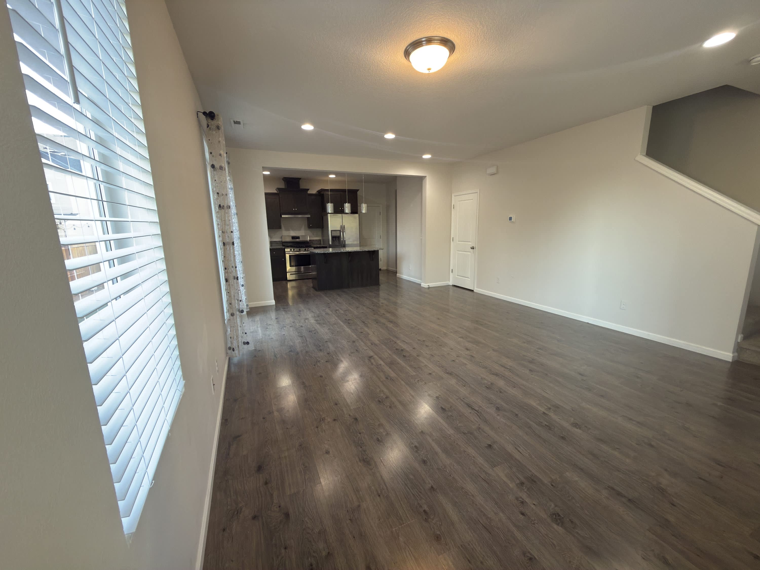 16443 NW Ernst Street – photo 2