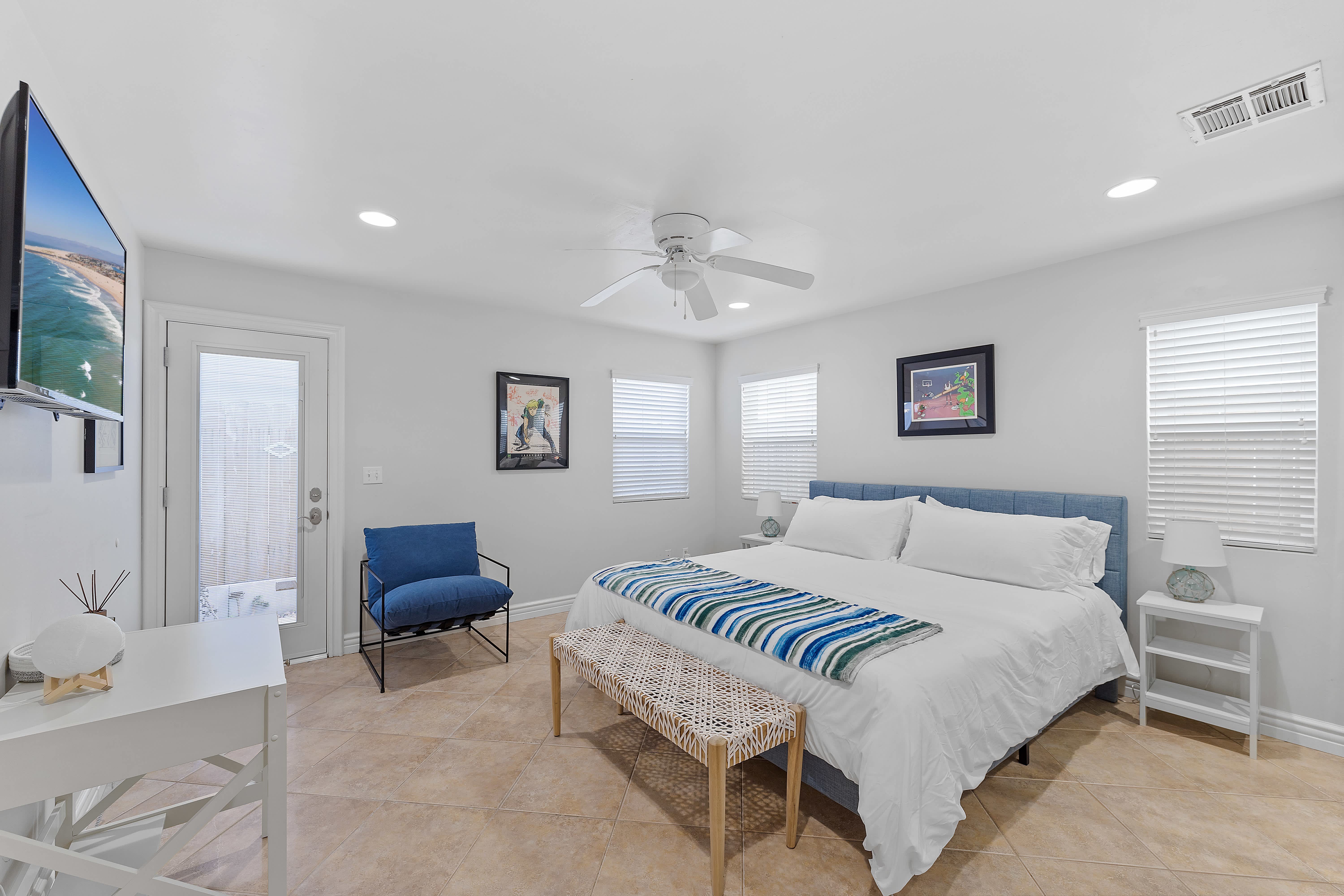 121 Los Angeles Ave – photo 4