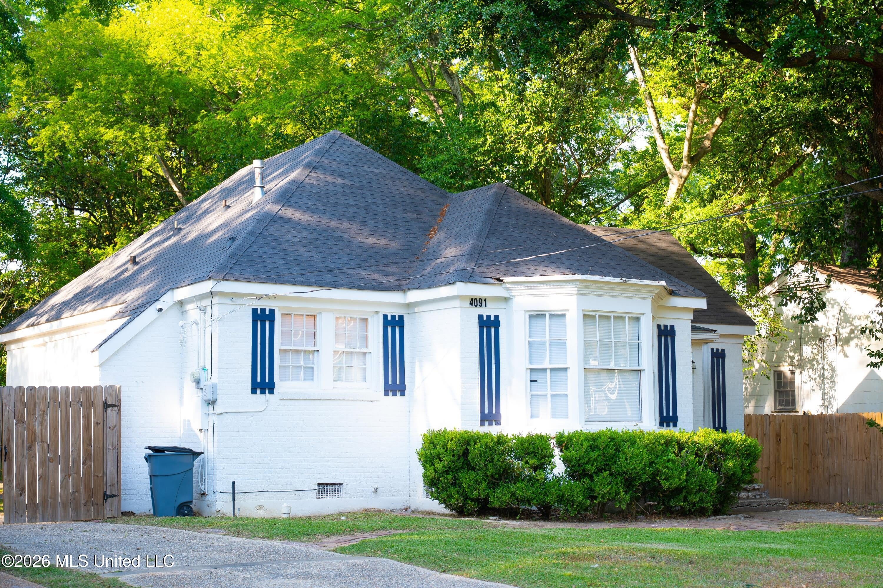 4091 Pine Hill Drive – photo 2