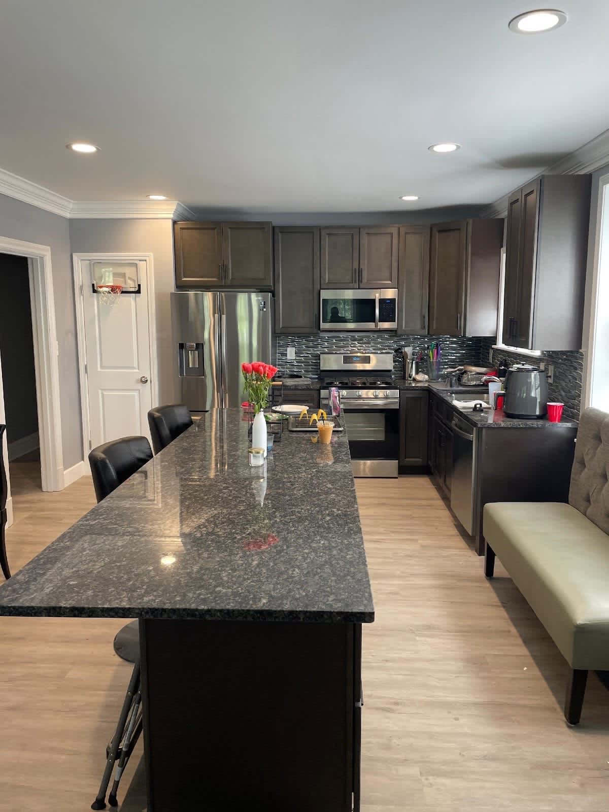 7250 Pershing Avenue – photo 5