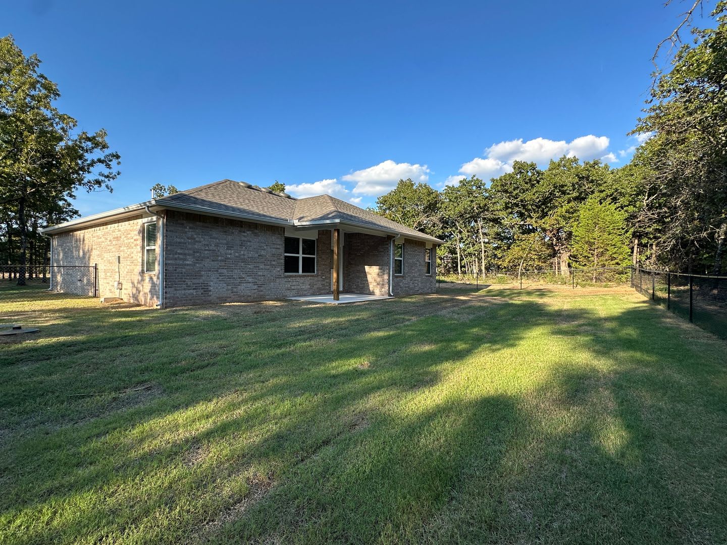Country Living 3 Bedroom, 2 Bathroom on a 1.45 Acre Lot in Ridge Creek Addition! – photo 5