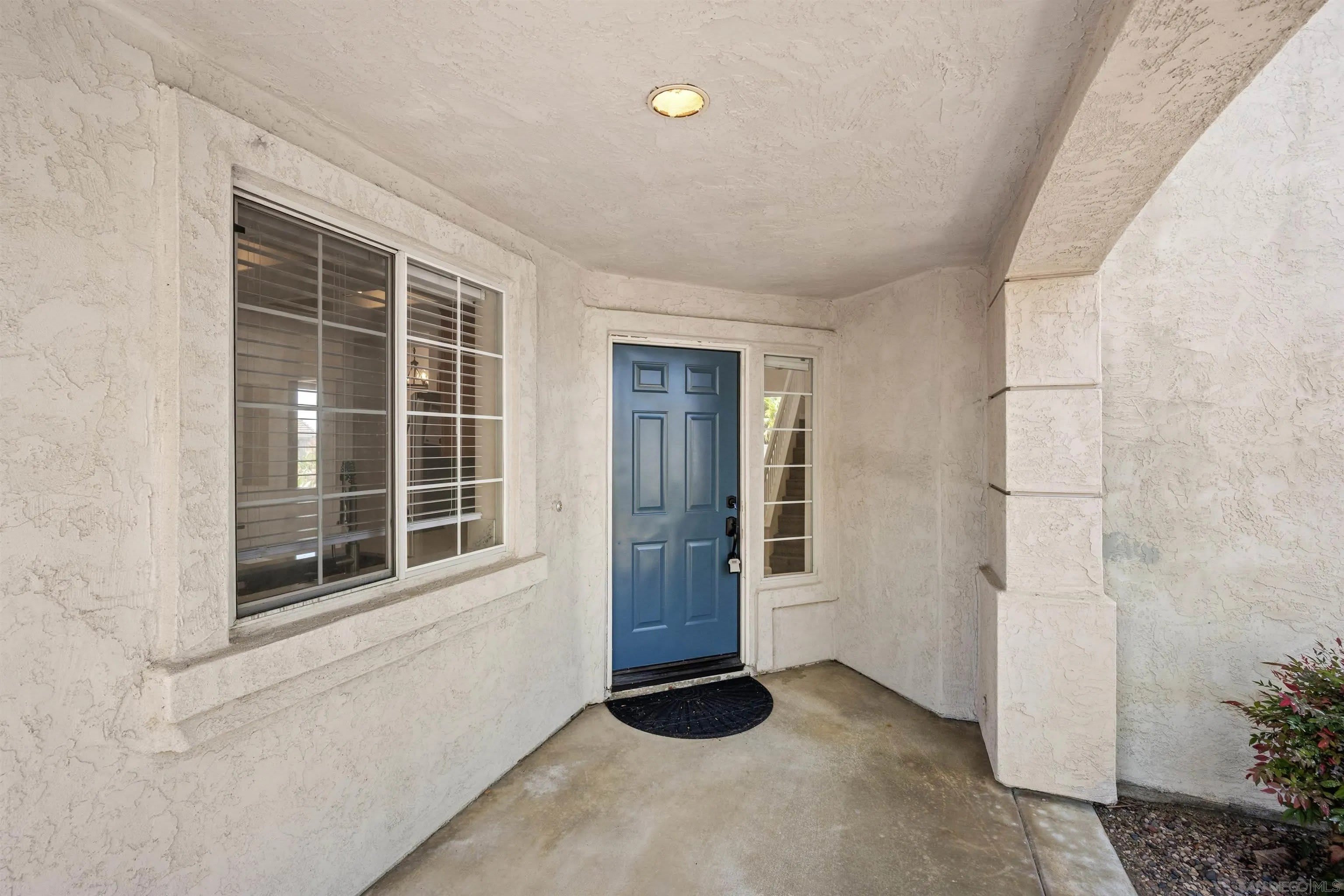 724 Cardona Ave – photo 3