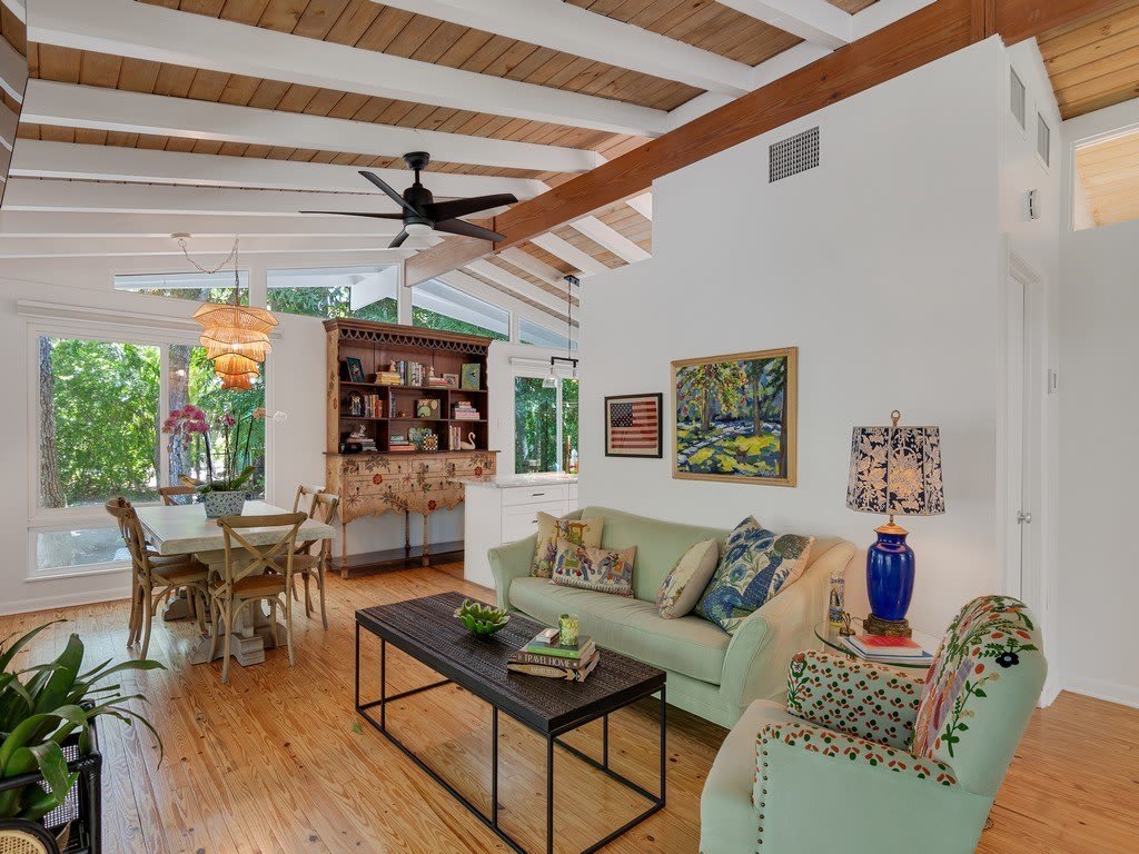 1930 W Shell Lane – photo 4