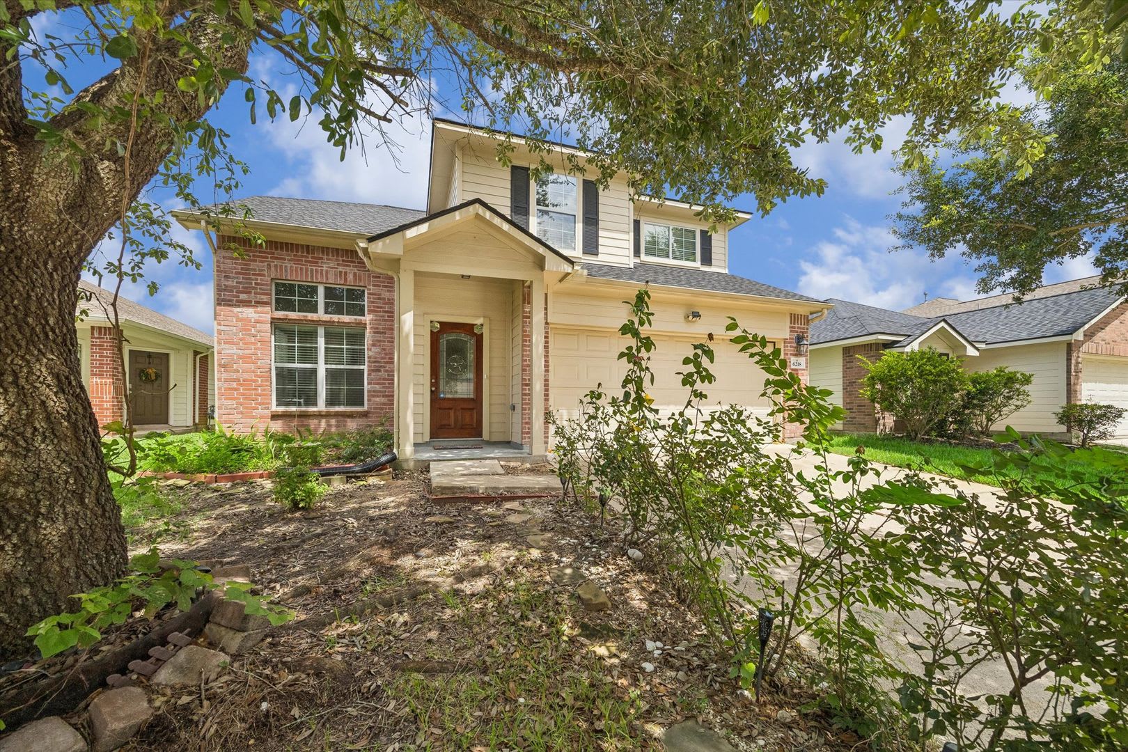 Move-in Ready Home for Lease in Crosby Area! – photo 2
