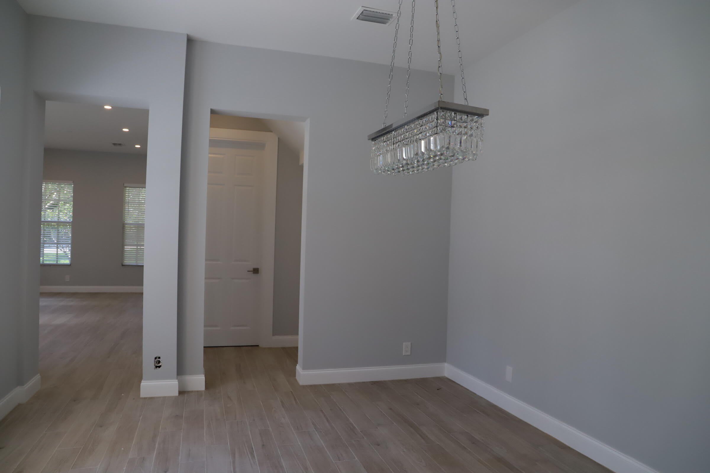 806 NW 82ND Place – photo 3