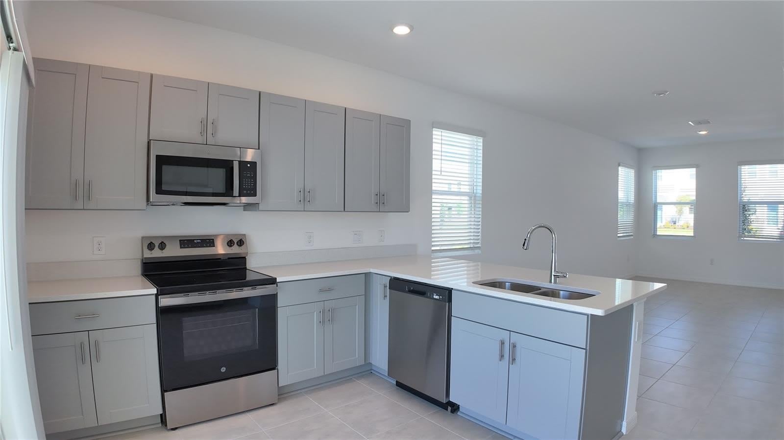 3191 SKYLINE Loop – photo 4
