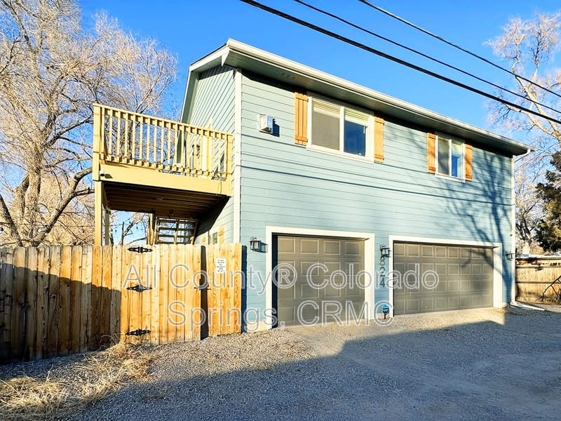 824 S Logan Avenue – photo 1