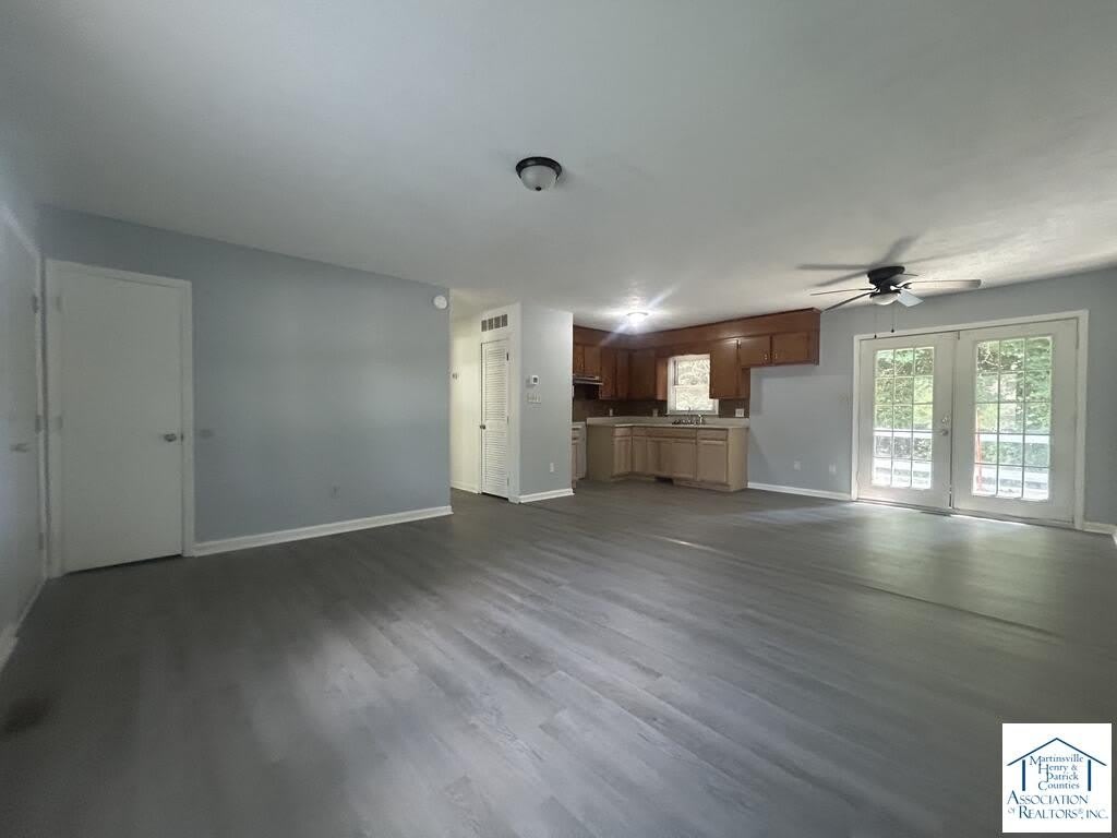 804 Royal Dr – photo 2