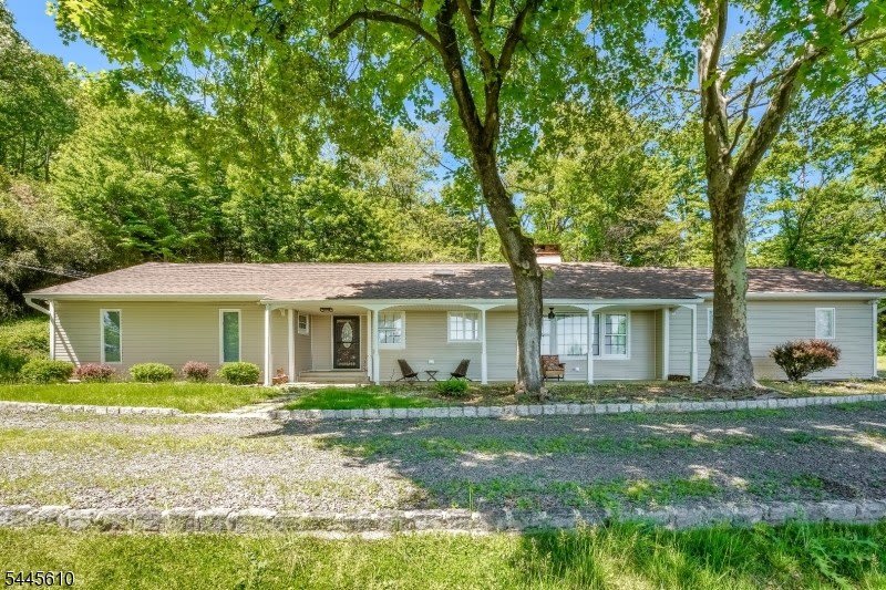 306 Warrenville Rd – photo 1