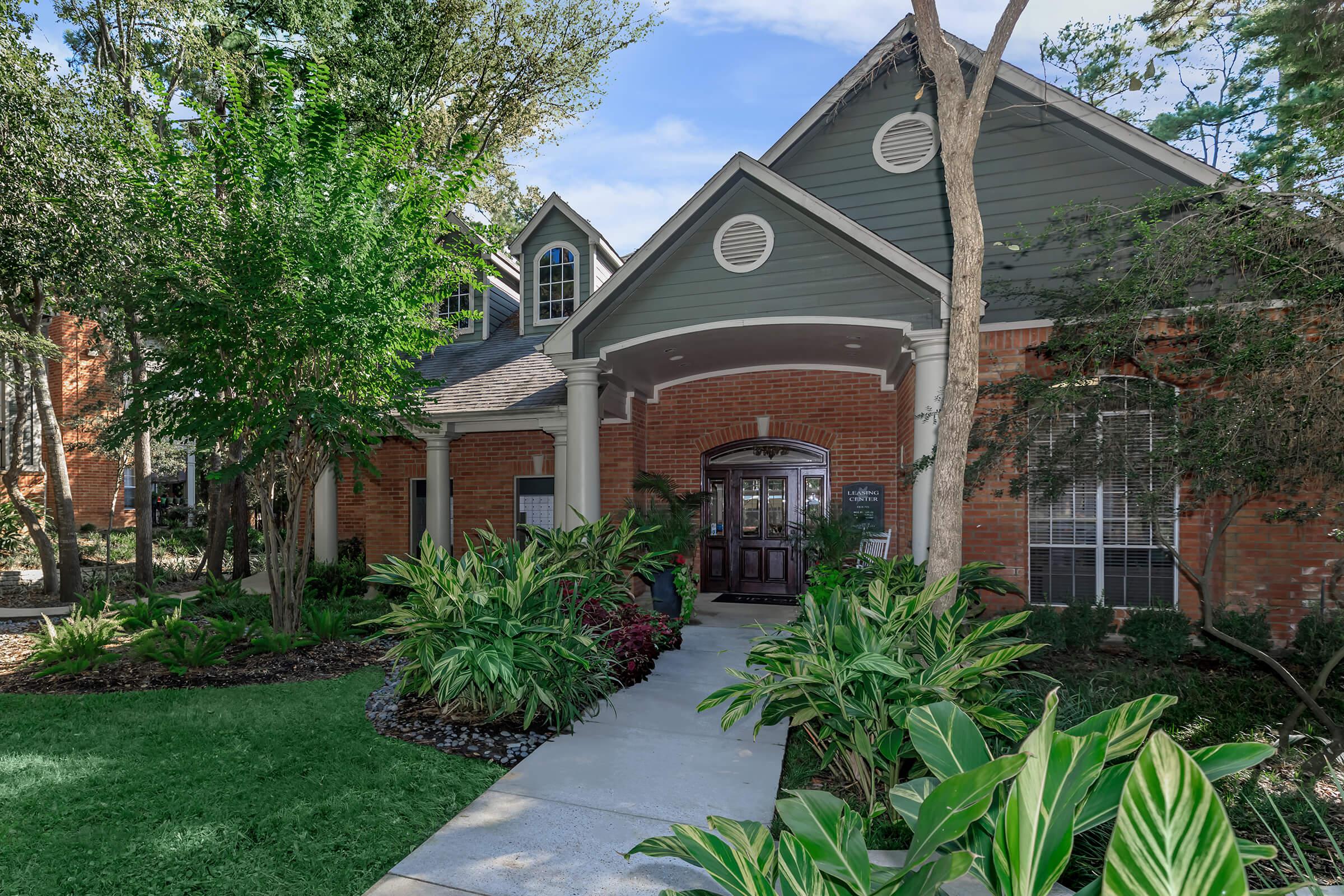 White Oak – photo 1