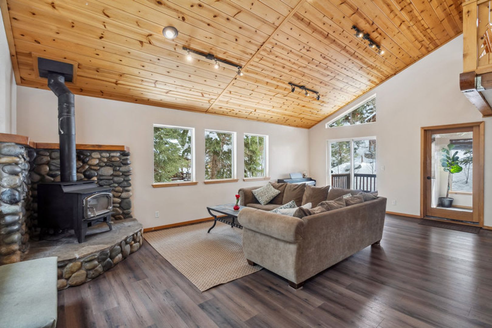 Spacious Prosser Lakeview Estates Long Term Rental – photo 3