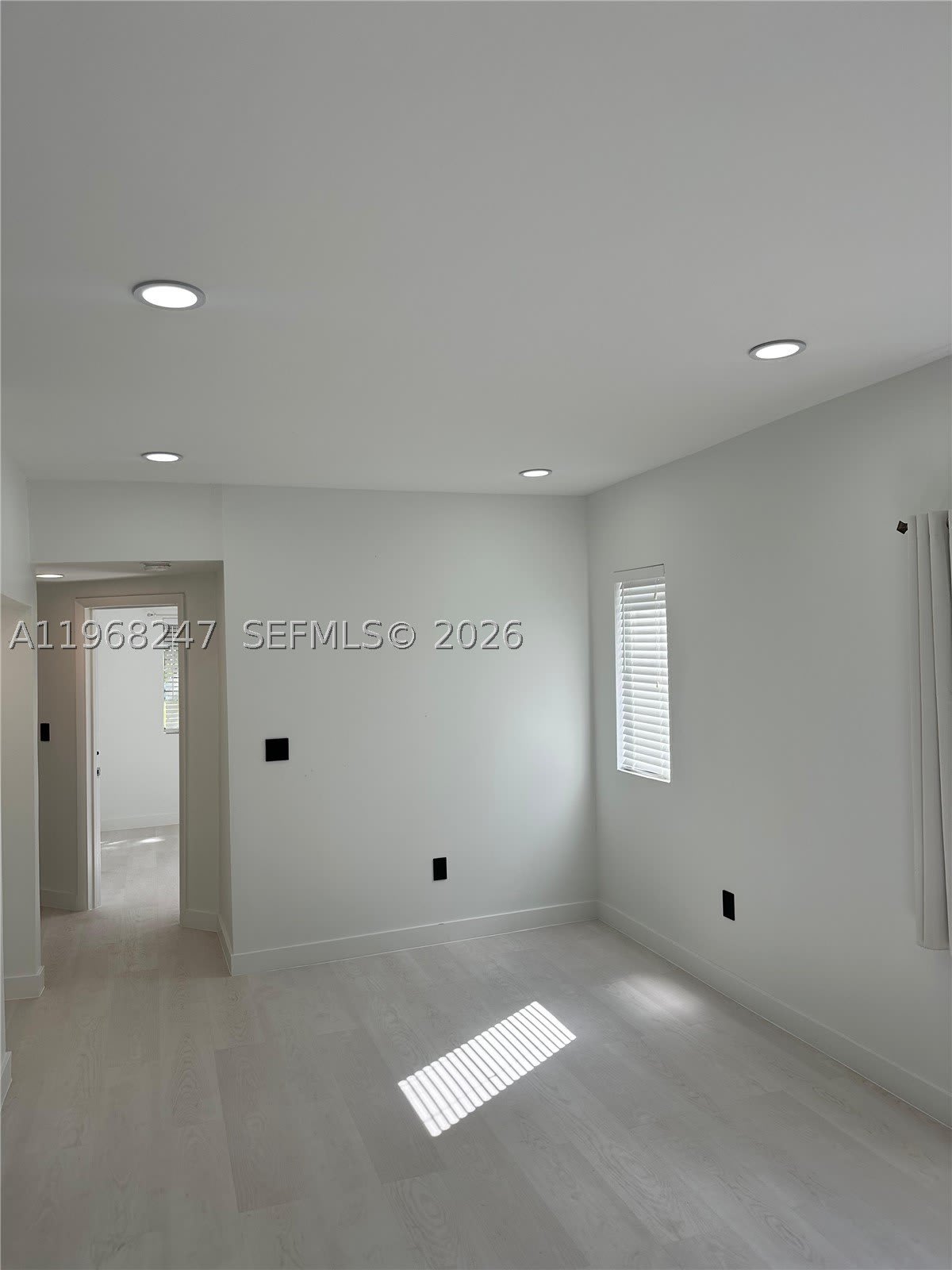 109 NW 6th Ave – photo 3