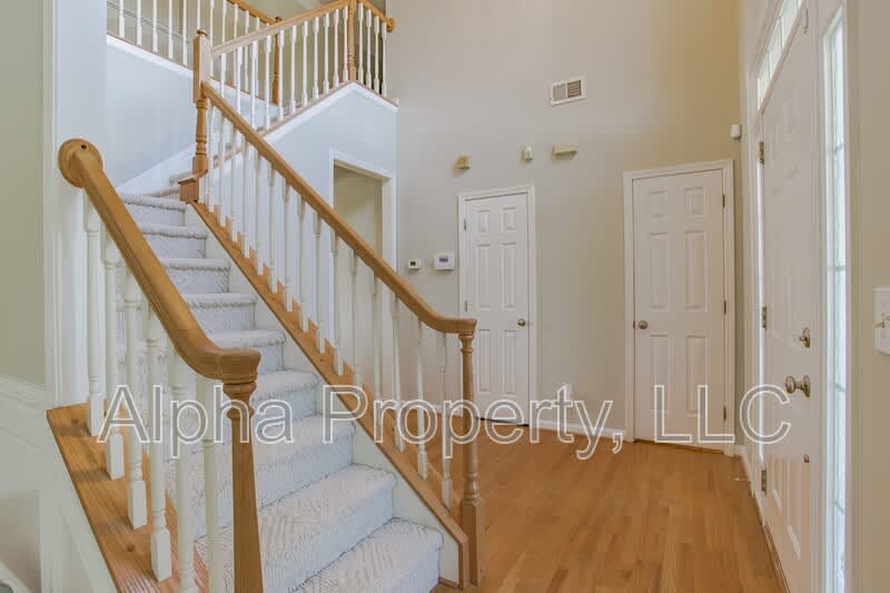 120 Windsong Dr – photo 4