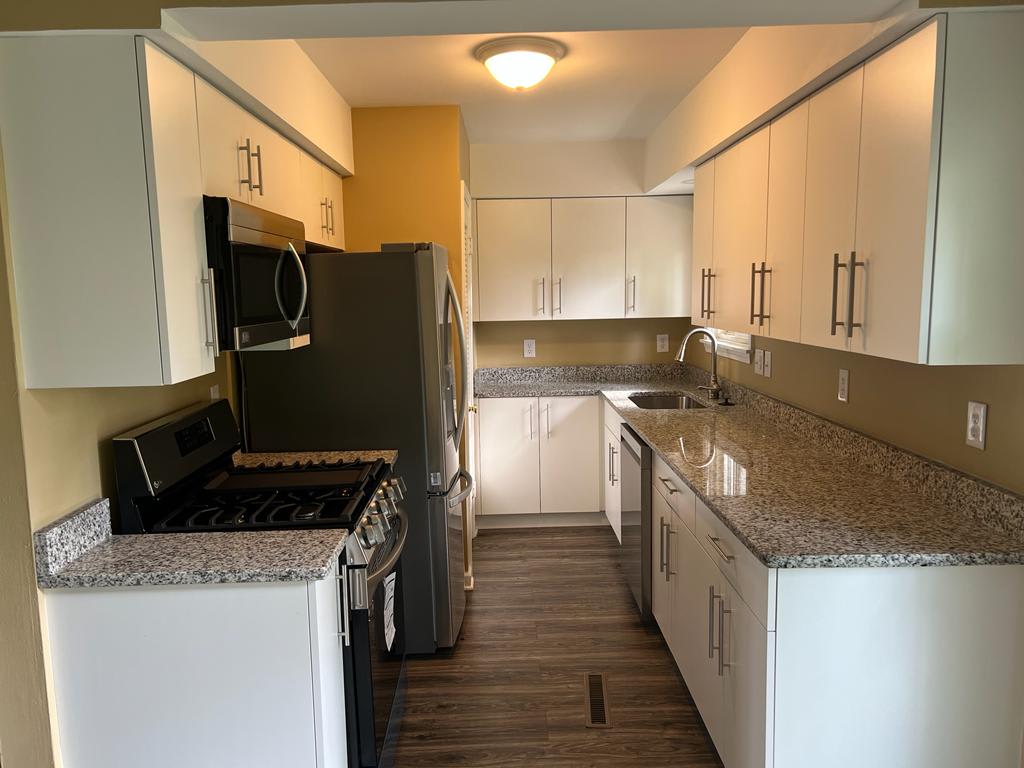 1088 Studebaker Ave. – photo 2