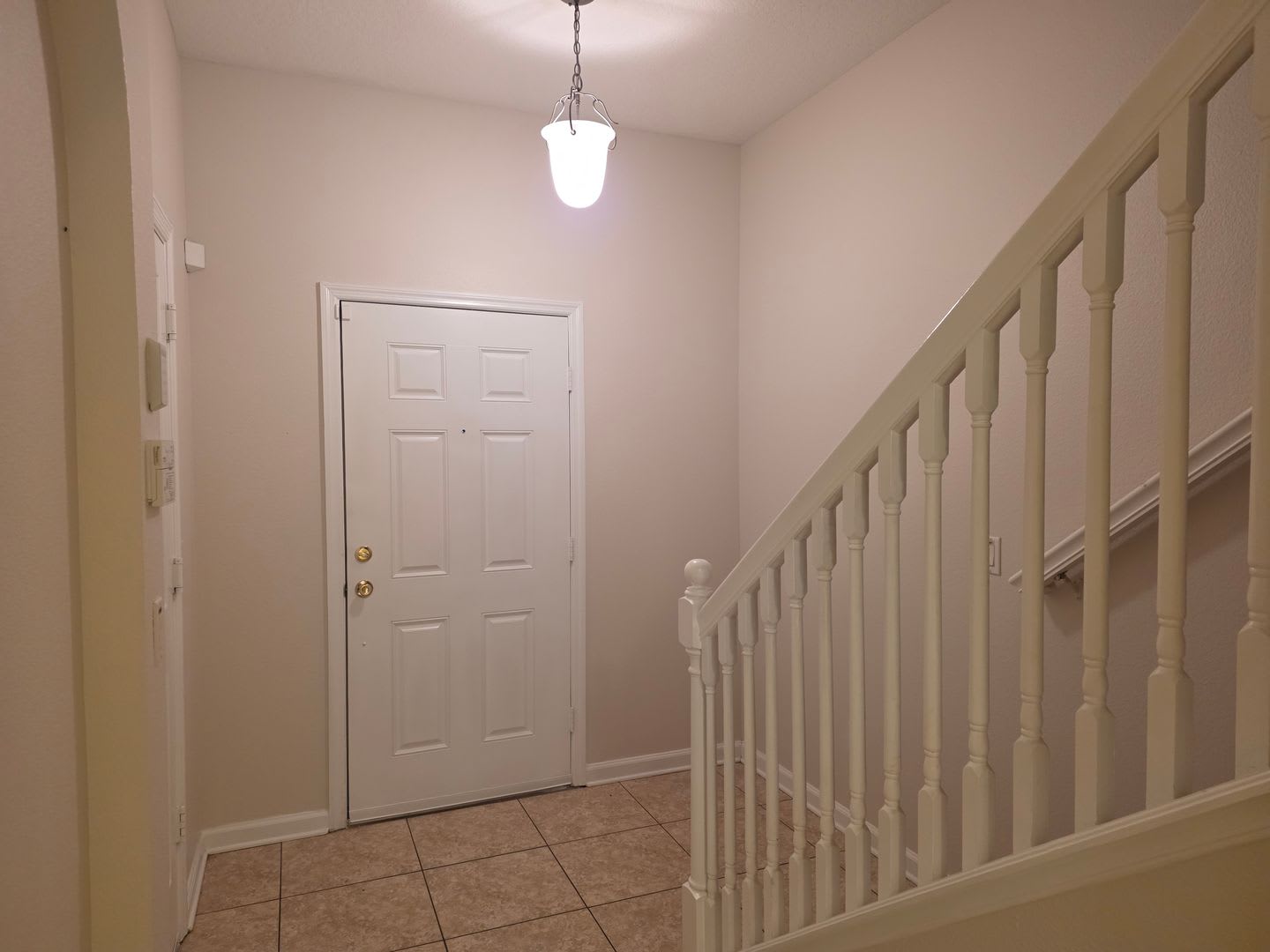 Three Bedroom Townhome in Timber Pointe at Avalon Park – photo 5