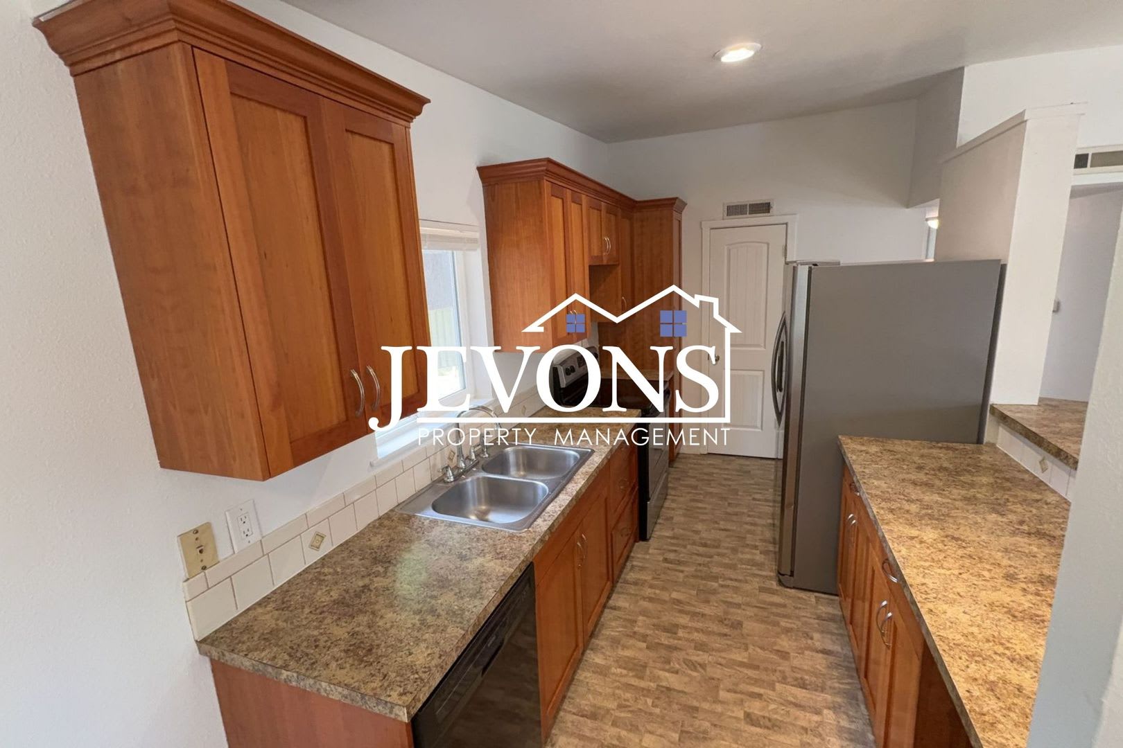 3Br 1Ba House In Federal Way Available Now – photo 3