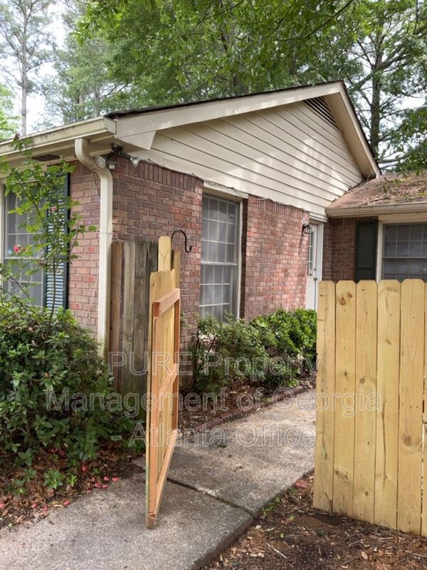 771 Wilson Cir SW – photo 2