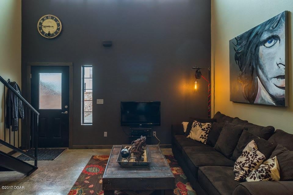 1804 S Joplin Avenue – photo 3