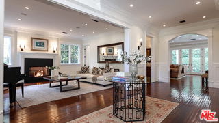 117 South Burlingame Avenue – photo 2