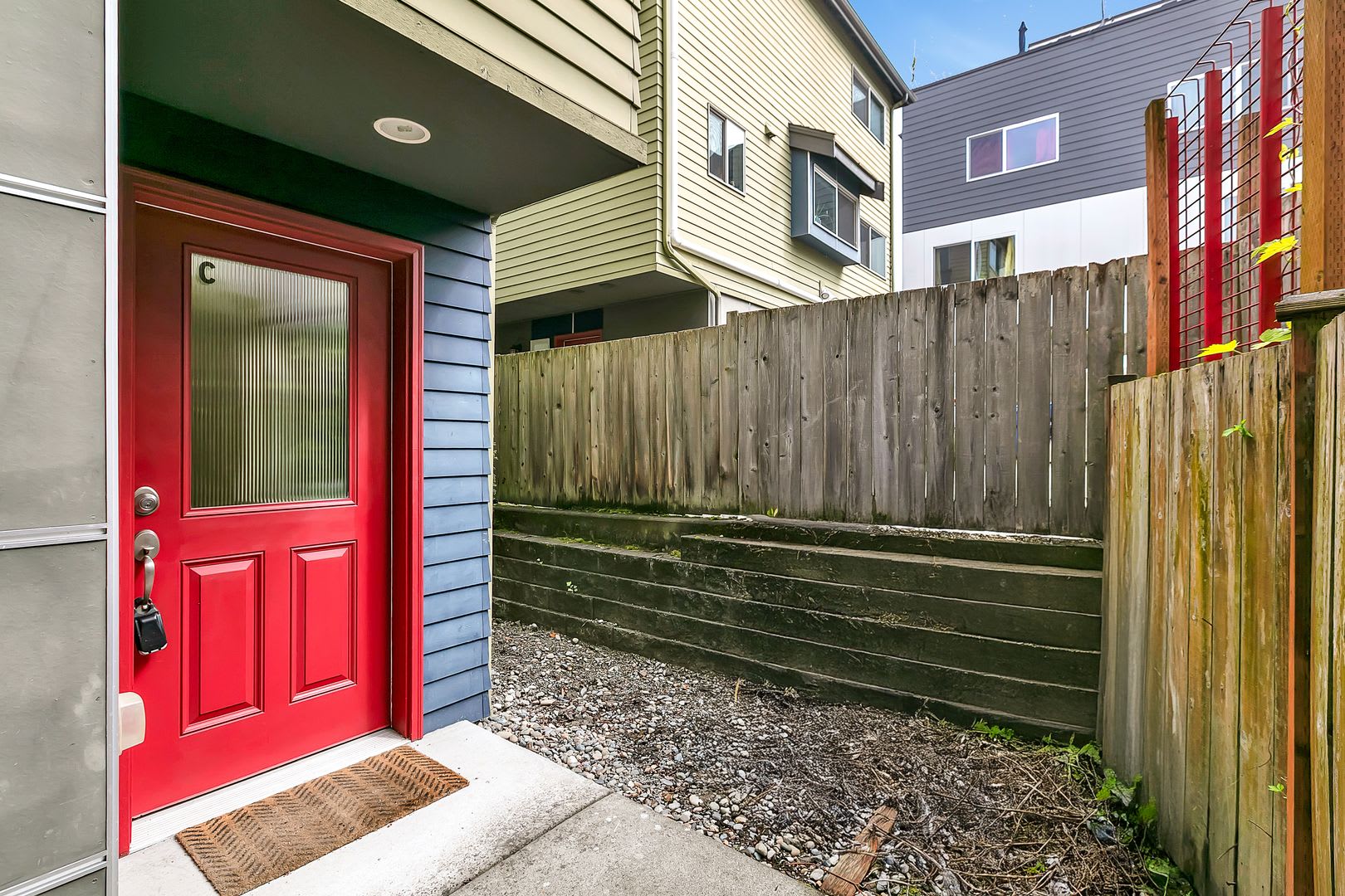 Cheery & Bright Columbia City Townhome – photo 3