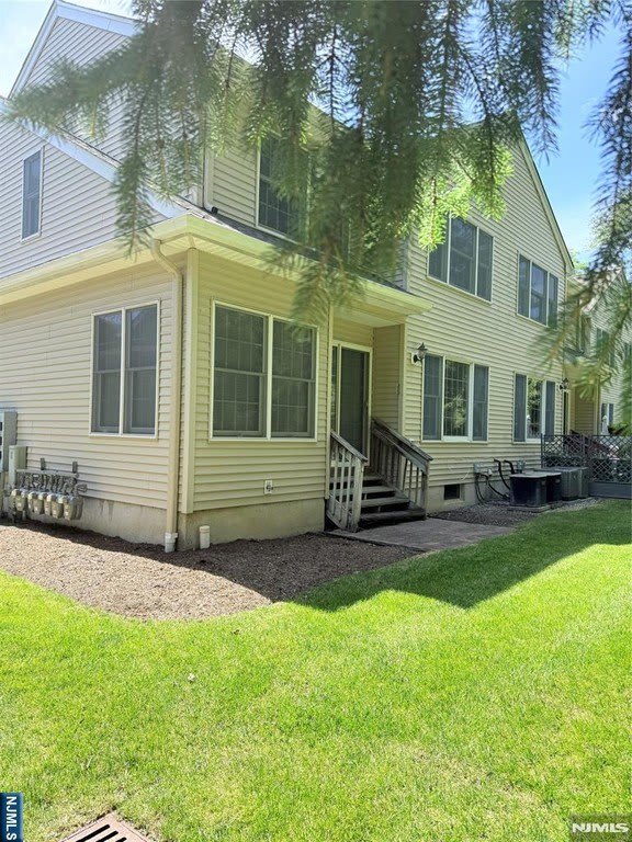63 TROTTERS Lane – photo 2