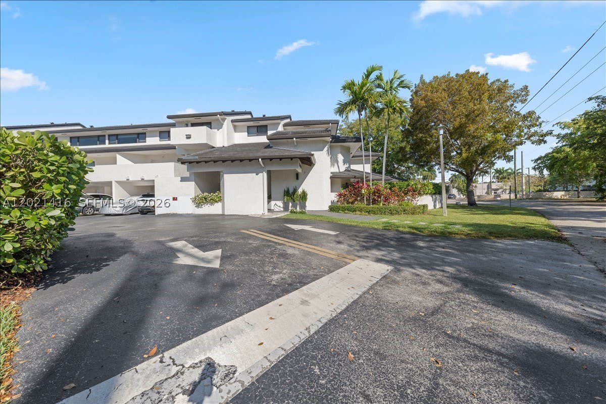 5750 Turin St – photo 5
