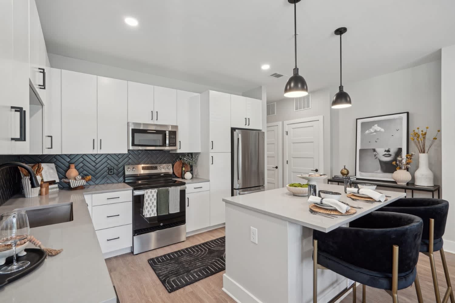 900 Willow – photo 2