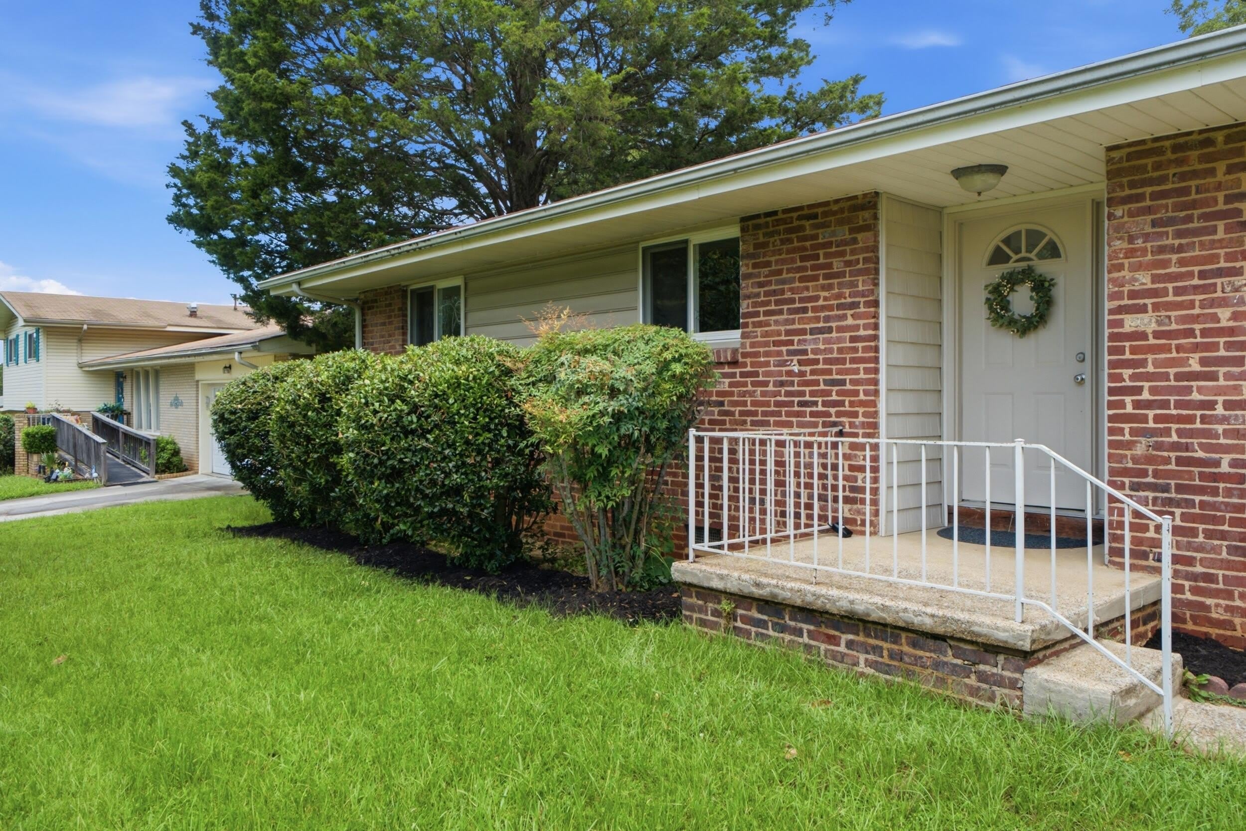 4727 Briarwood Drive – photo 4
