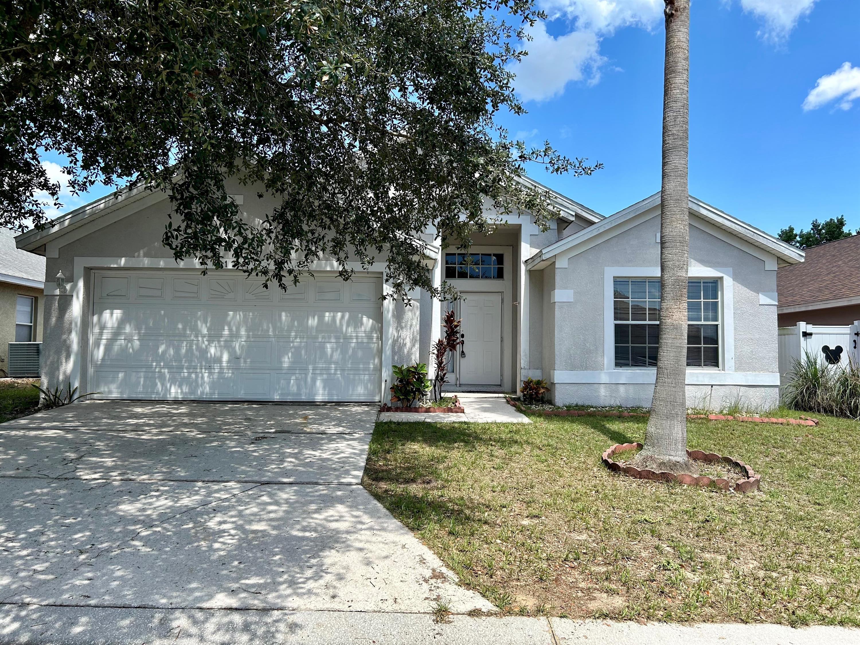 138 Sir Phillips Drive – photo 1
