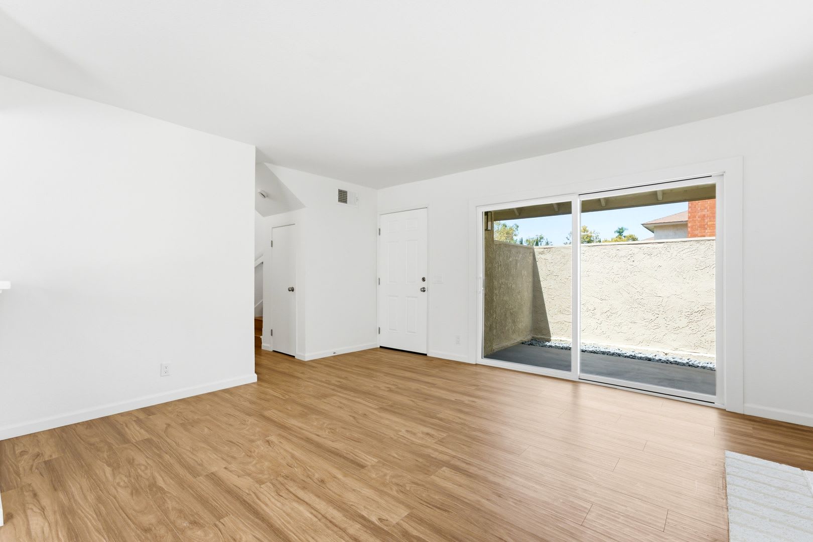 Briarcliff Community 3 Bed Condo for 12-month Lease – photo 3
