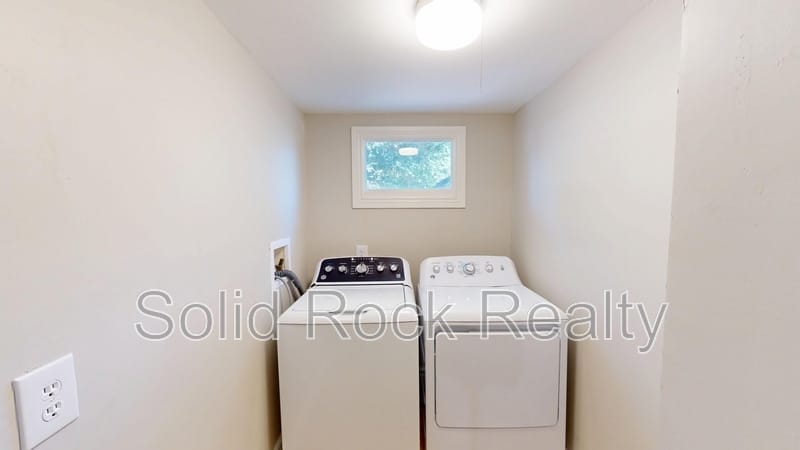 219 North Institute Street – photo 5