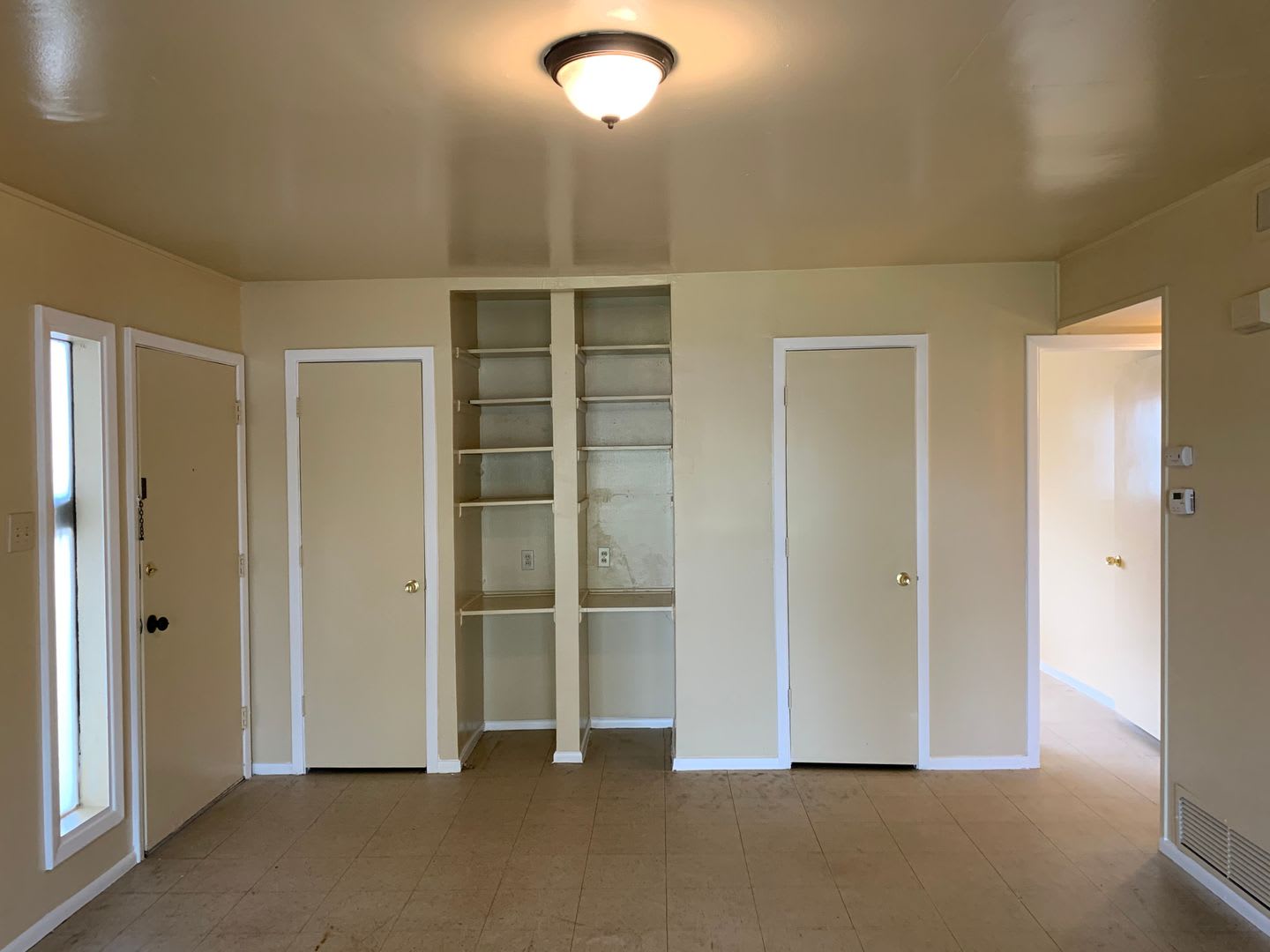 COZY DUPLEX, NEAR SHOPPING & 281! – photo 2
