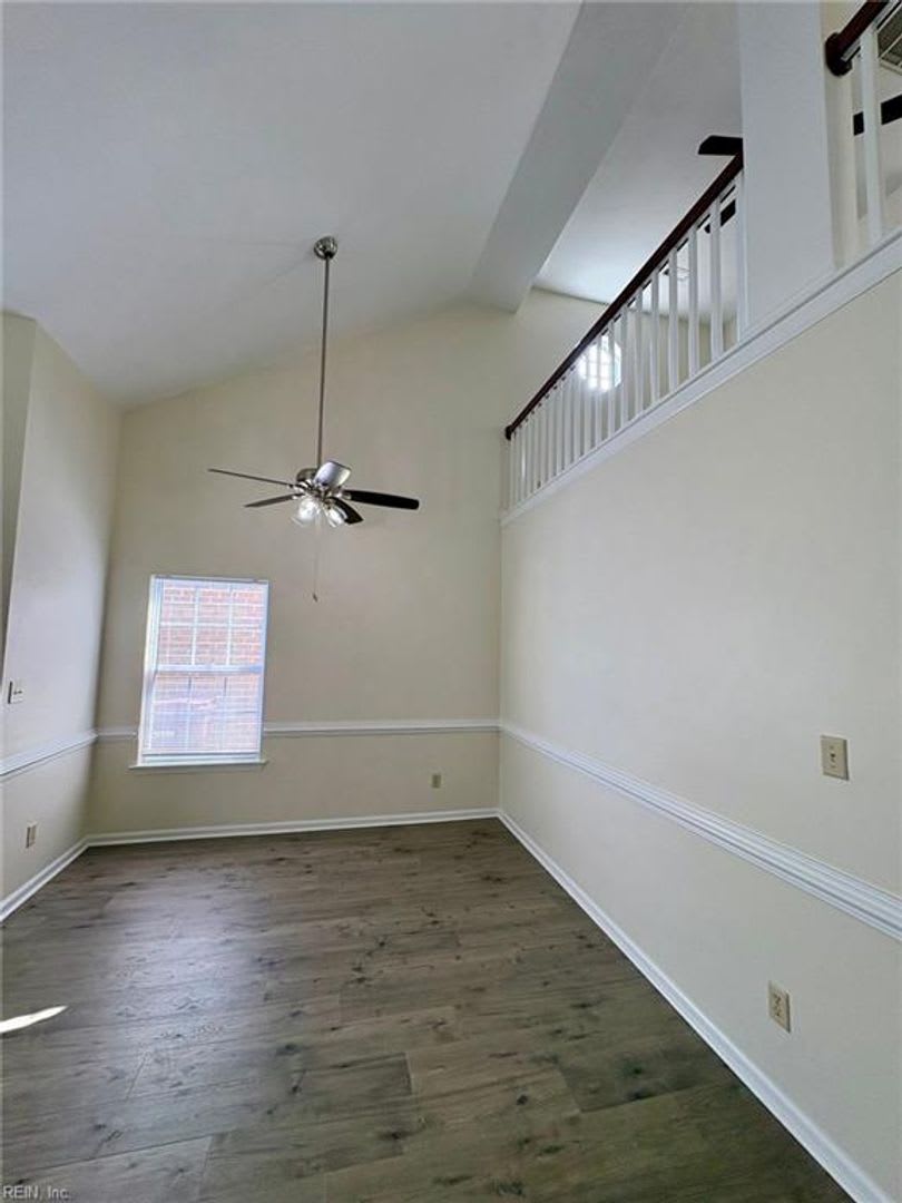 3 BR 2.5 BA Townhouse – photo 5