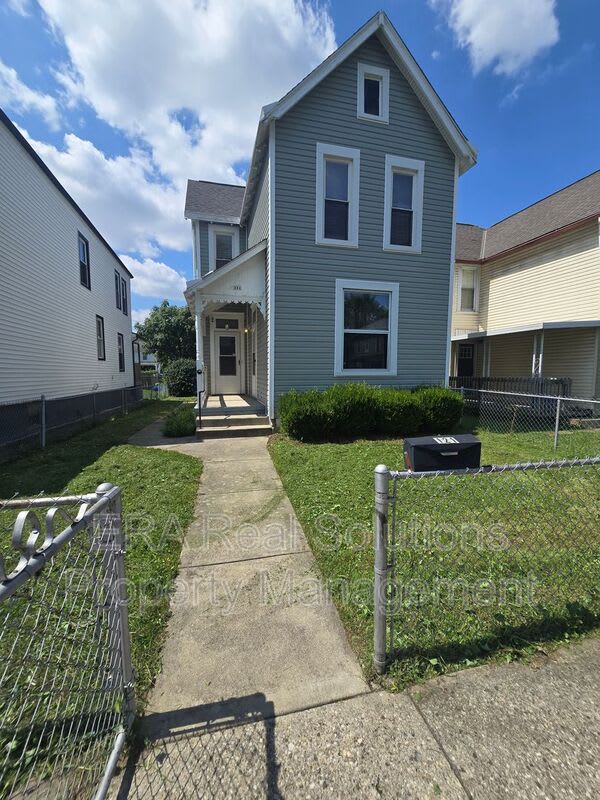121 Chicago Ave – photo 3