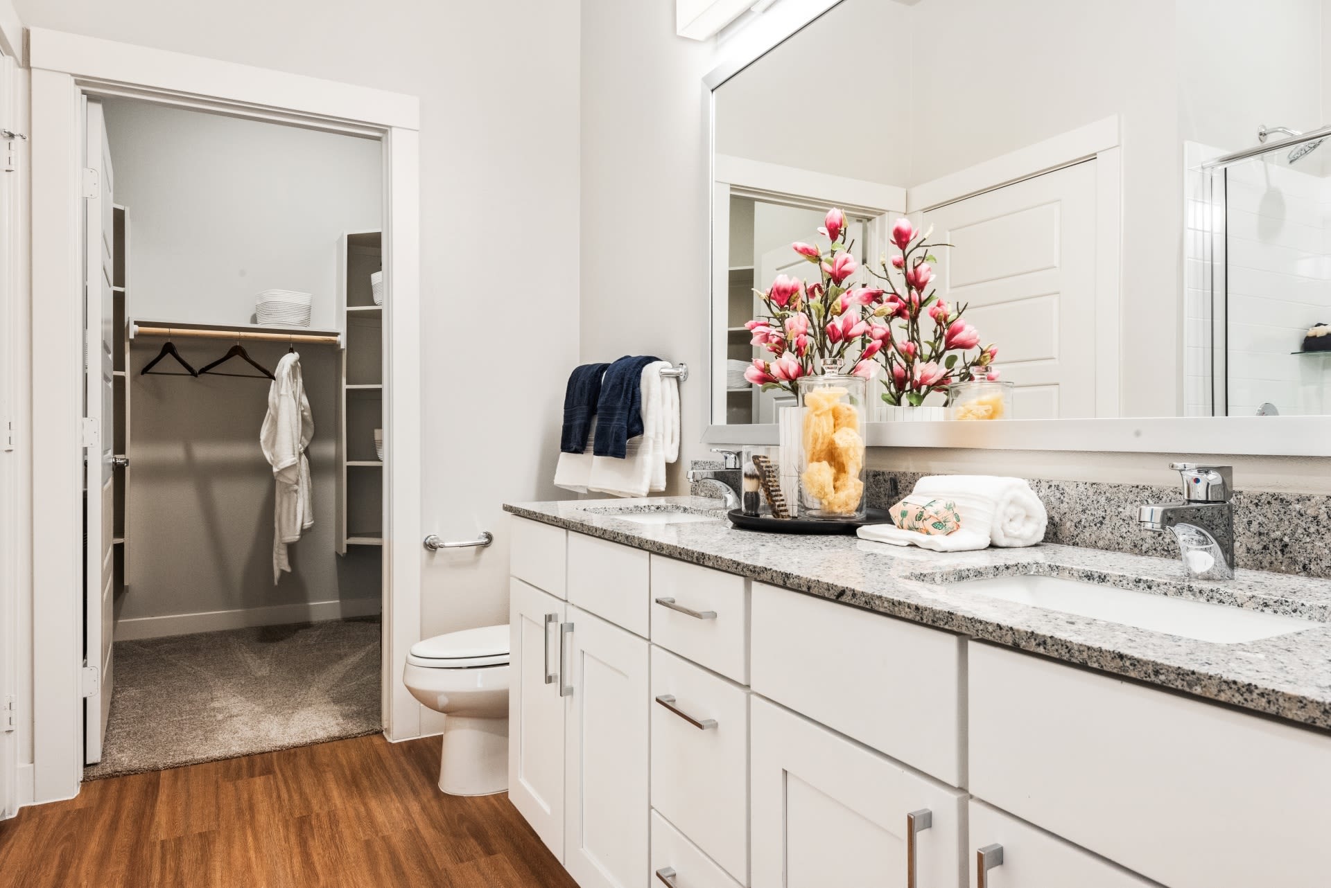The Marian Condominiums – photo 4