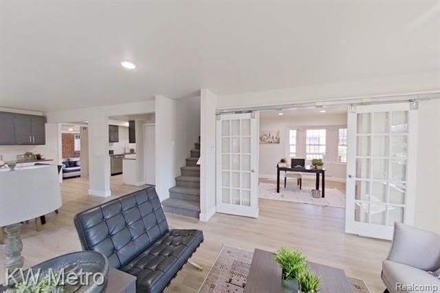 695 Livernois Street – photo 5