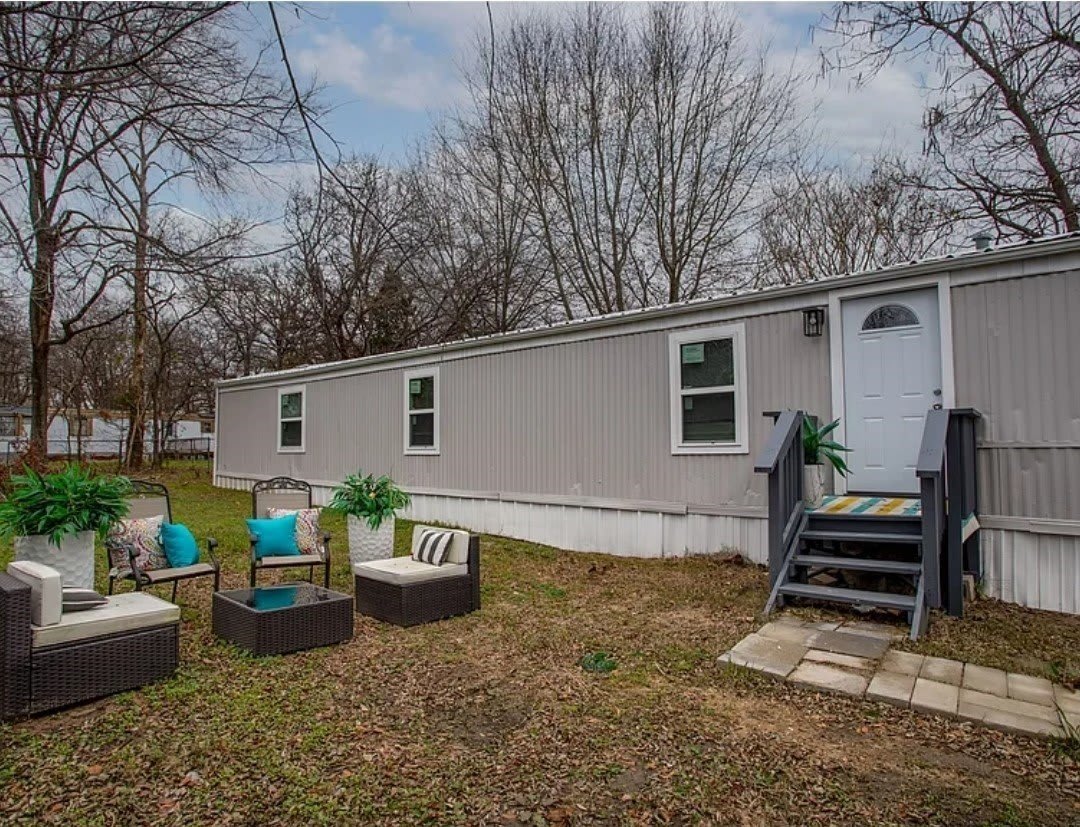 9874 Lake Shore Drive – photo 2