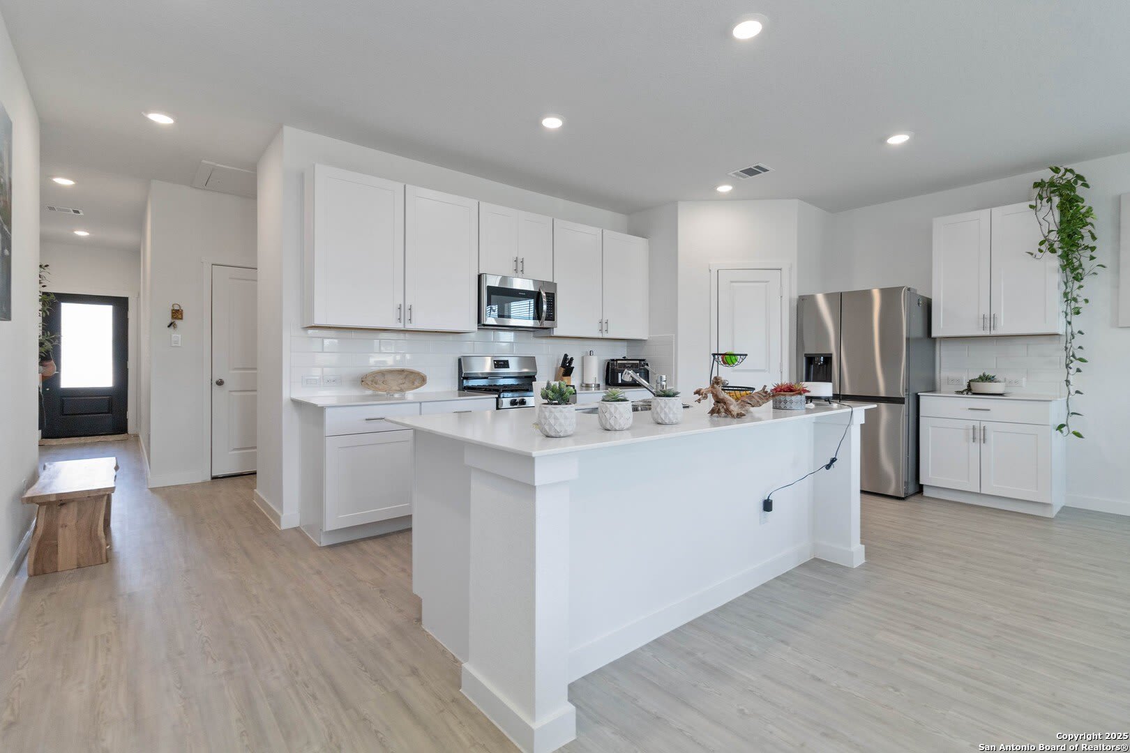 5708 basil chase – photo 4