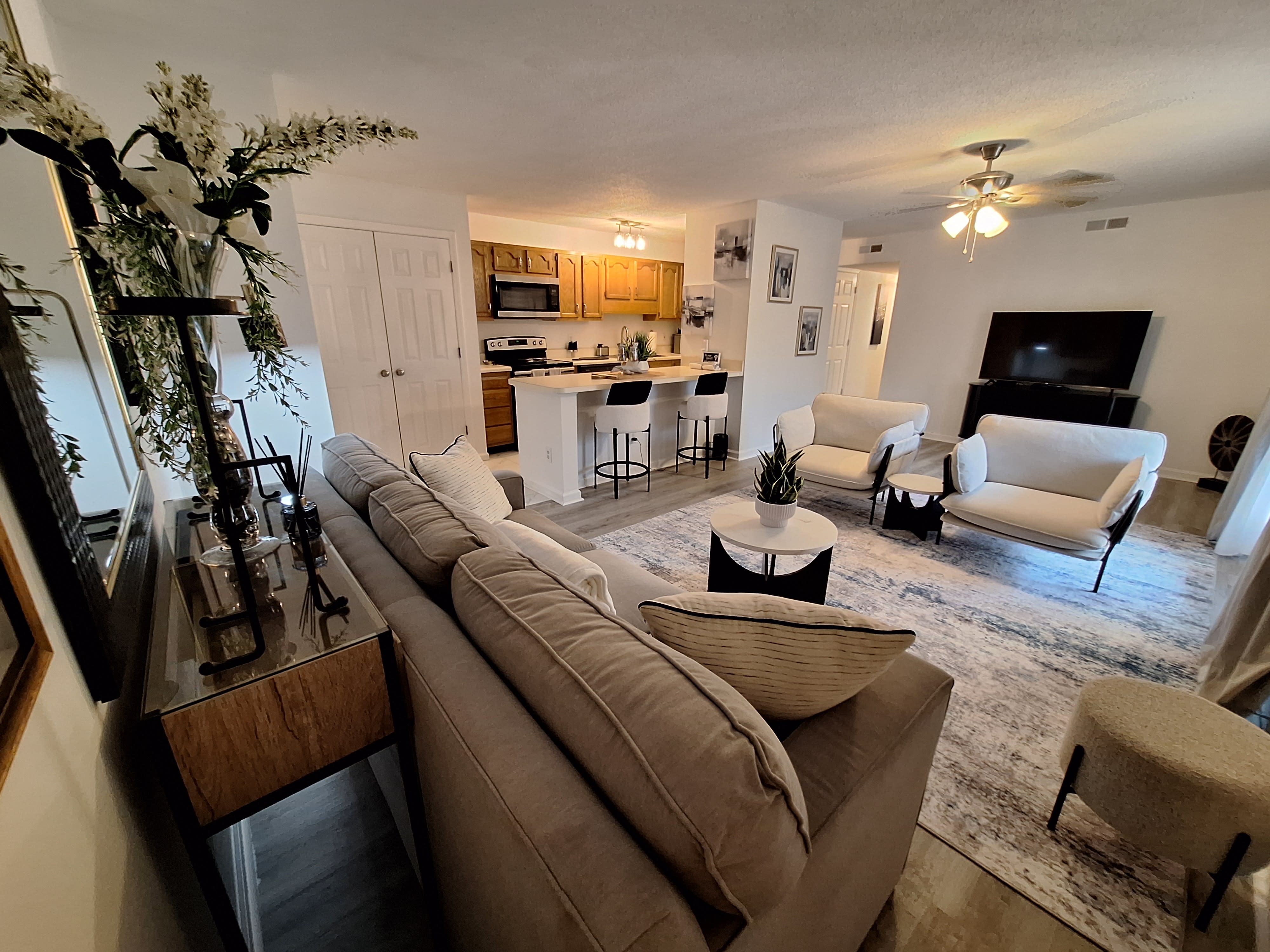 3701 Cotswold Terrace – photo 2
