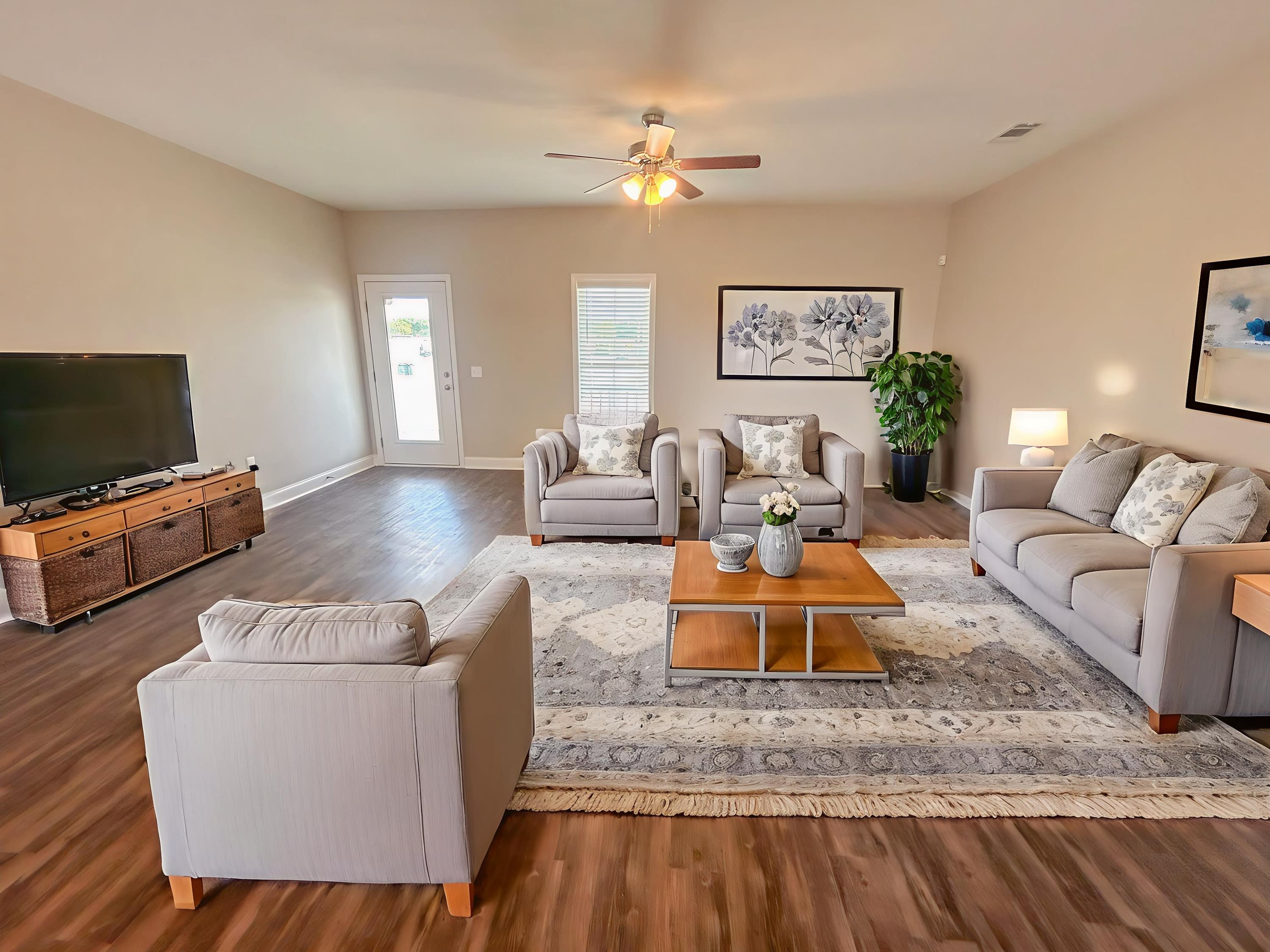 75 Stockyard Road – photo 2